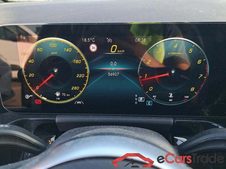 MERCEDES-BENZ GLA / 2020 / 5P / todoterreno GLA 200 #4