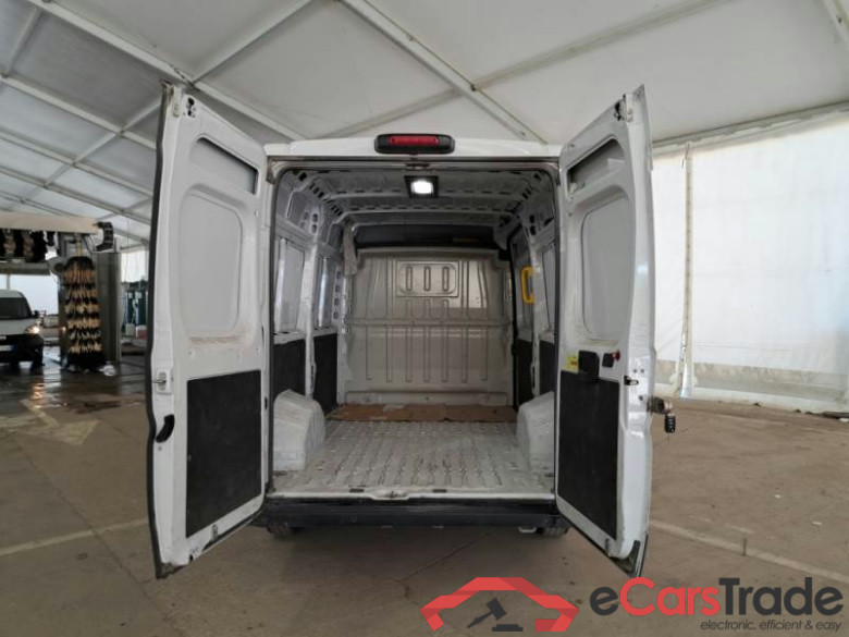PEUGEOT BOXER / 2023 / 4P / FURGONE 2.2 BLUEHDI 120 SeS 330 L2H2 #5