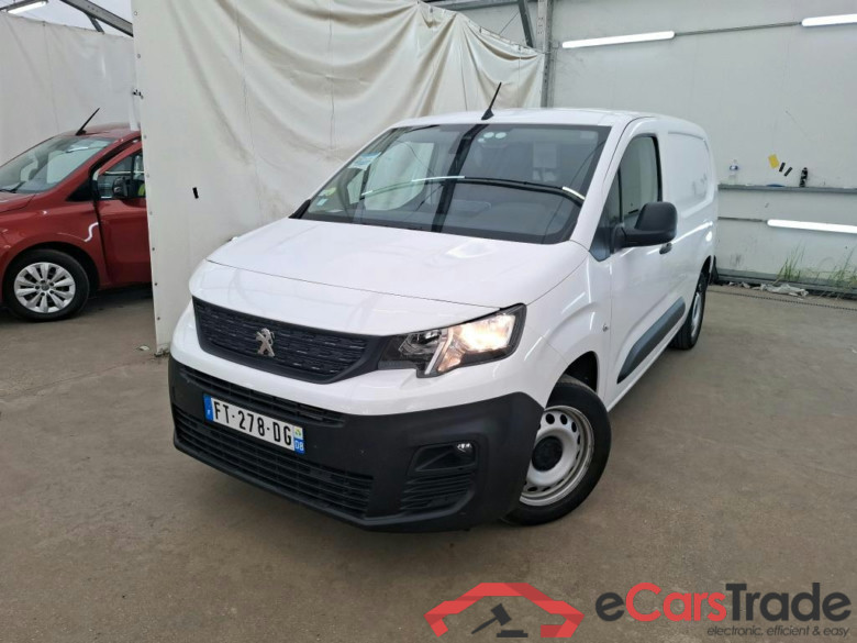 PEUGEOT Partner / 2018 / 4P / Fourgonnette BLUEHDI 100 S&S 950KG LONG ASPHALT