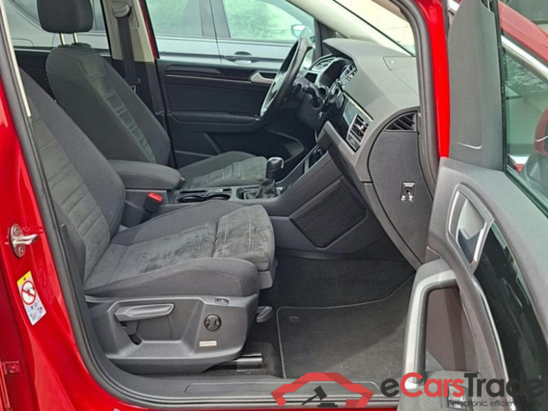 Volkswagen Touran  #3