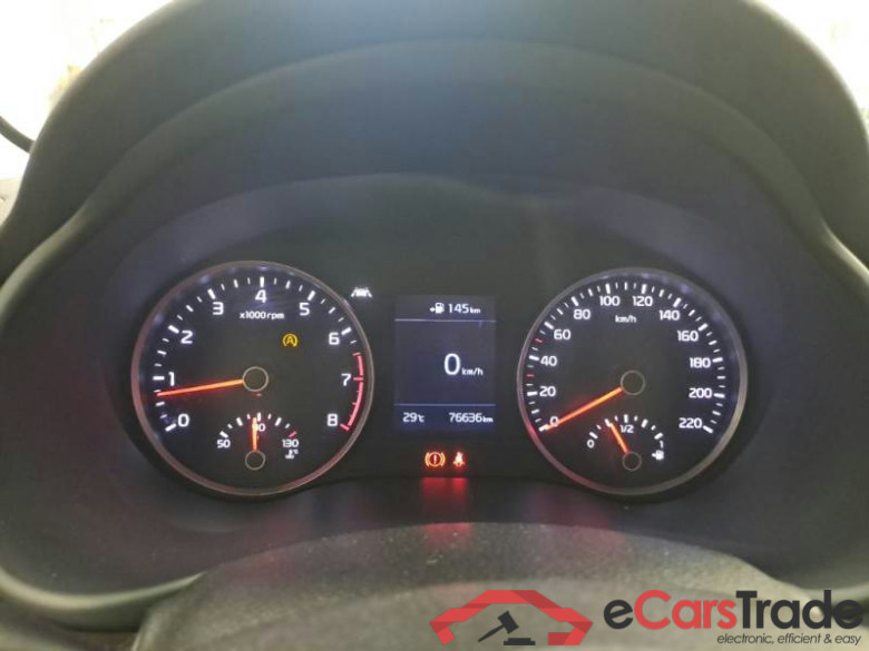 KIA STONIC / 2017 / 5P / SUV 1.4 GPL ENERGY #4