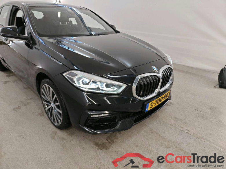 BMW 1 Serie 118iA Business Edition Plus 5d #5