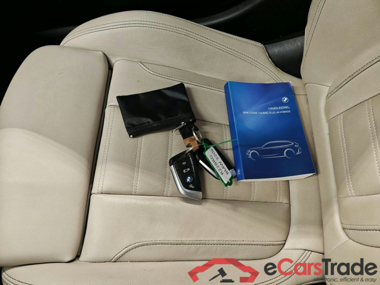 BMW 3 Serie Touring 320e 5d #4