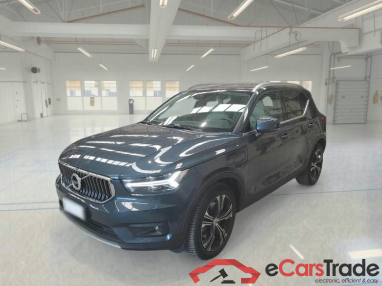VOLVO XC40 / 2017 / 5P / SUV T5 PLUG-IN HYBRID AUTO RECHARGE INSCR.