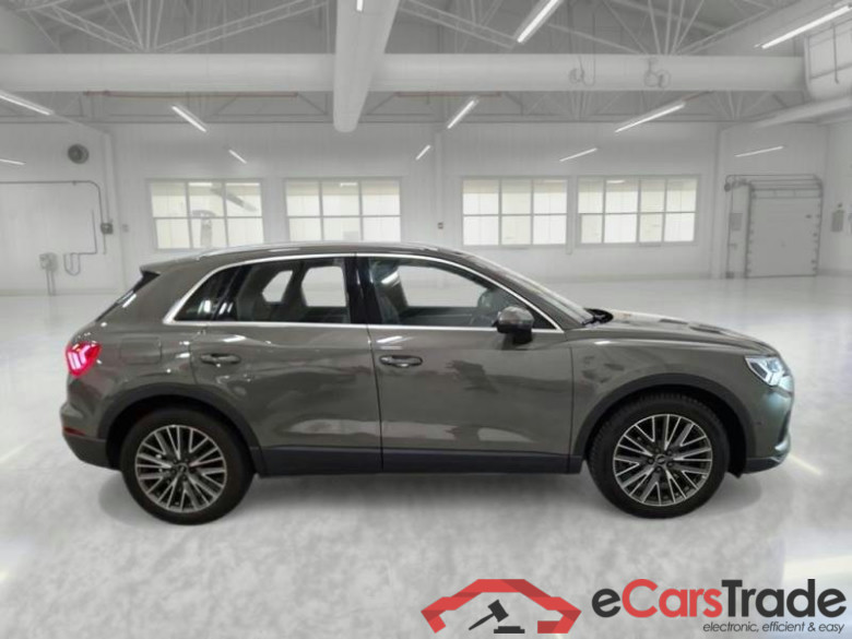 AUDI Q3 / 2018 / 5P / SUV 35 TDI S TRONIC BUSINESS #6