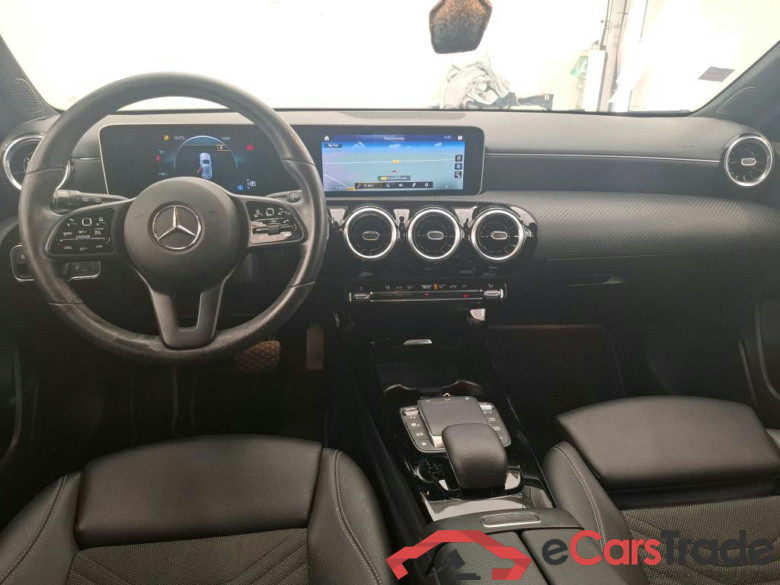 MERCEDES-BENZ Classe A Compact / 2018 / 5P / Berline A 180 d Business Line #5