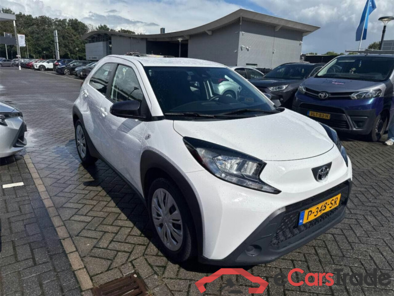 TOYOTA Aygo X 1.0 VVT-i MT Play #2