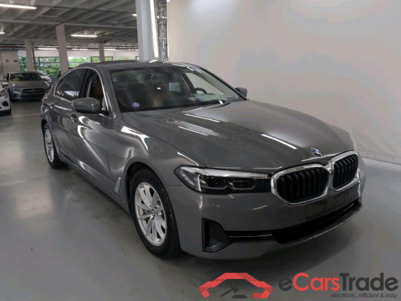 BMW 5 - 2020 530eA PHEV #2