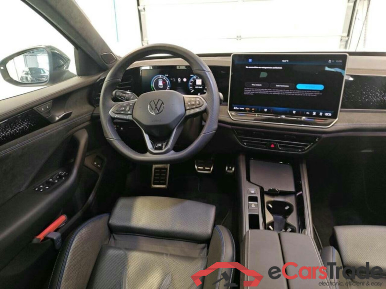VOLKSWAGEN Passat Variant 1.5 eHy. R-Line Edt. #3