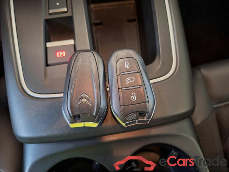 CITROEN C5 AIRCROSS / 2022 / 5P / SUV BLUEHDI 130 SeS FEEL PACK EAT8 #6