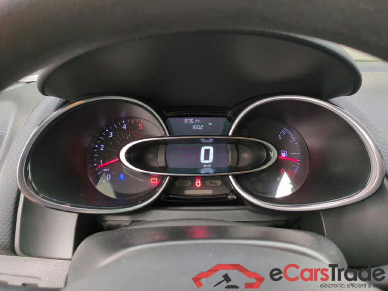 Clio IV Air MediaNav 1.5 dCi 75CV BVM5 E6 #6
