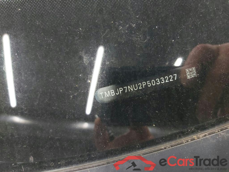 SKODA - SKO KAROQ TSI 110PK Clever Pano Roof * PETROL * #6