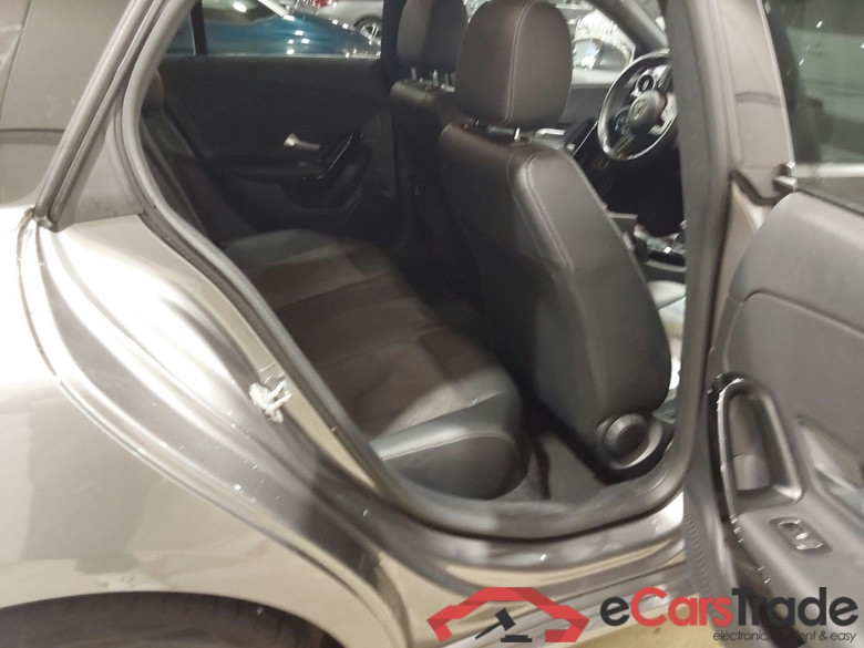 MERCEDES-BENZ CLASS CLA SHOOTING BRAKE DIESE CLA 180 d Business Solution #5