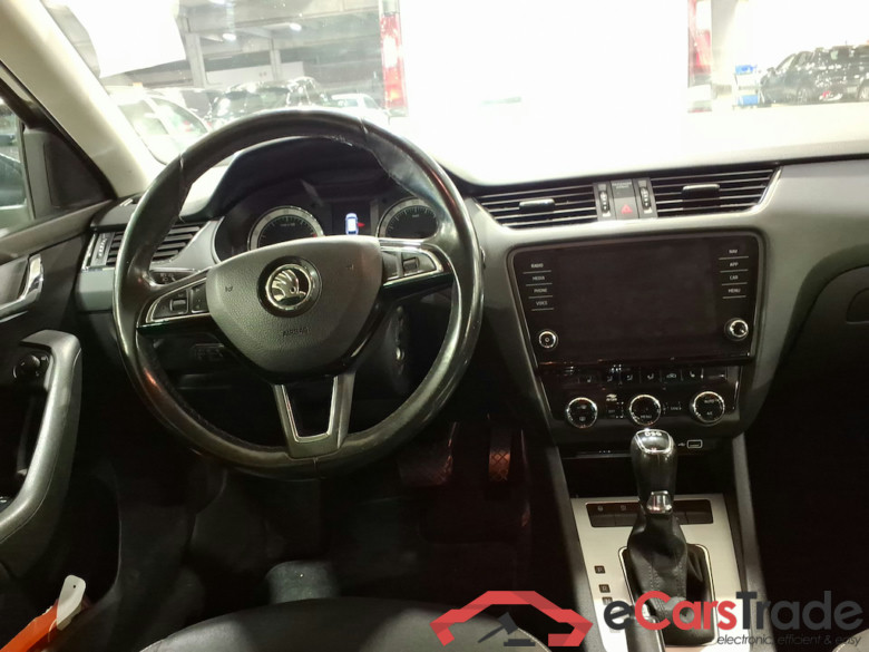 SKODA Octavia 1.5 TGI G-TEC Ambition DSG CNG #6