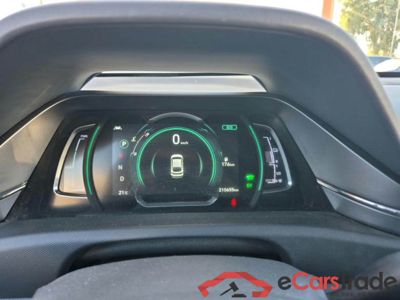 HYUNDAI IONIQ / 2019 / 5P / berlina con portón 1.6 GDI HEV Tecno DCT #4