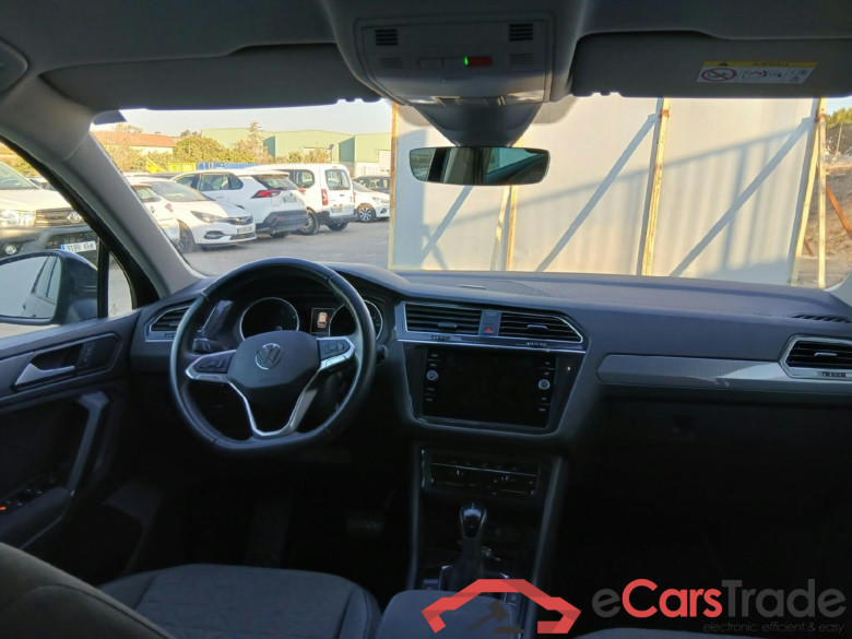 VOLKSWAGEN Tiguan / 2020 / 5P / todoterreno Life 2.0 TDI 110kW (150CV) DSG (AC2) #4