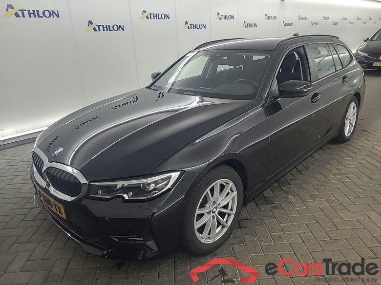 BMW 3-serie Touring 318dA Business Edition 5D 110kW