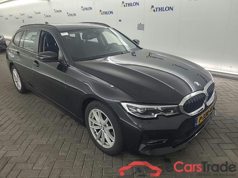 BMW 3-serie Touring 318dA Business Edition 5D 110kW #2