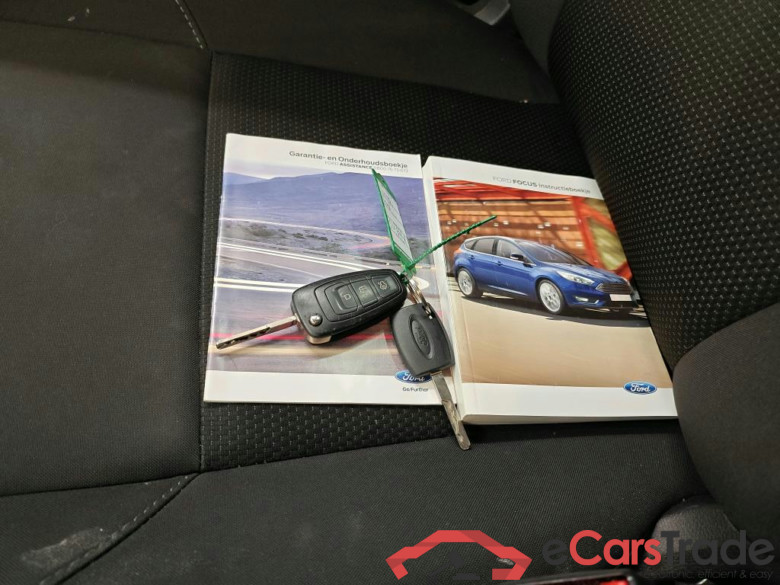 Ford Focus 1.0 EcoBoost Lease Edition 100 pk 5d #4
