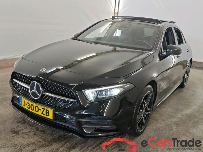 Mercedes-Benz A-Klasse A 250 e 8G-DCT Business Sol AMG Limited 5d #1