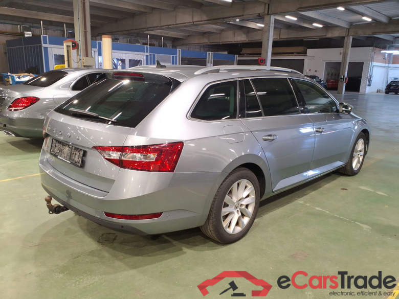 SKODA Superb 2.0 CRTDI 110KW DSG7 STYLE #4