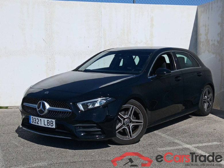 MERCEDES-BENZ Clase A / 2018 / 5P / berlina con portón A 180 #1