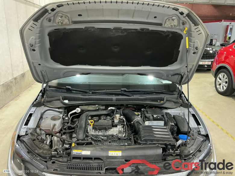 VOLKSWAGEN POLO 1.0 TSI LIFE DSG #6