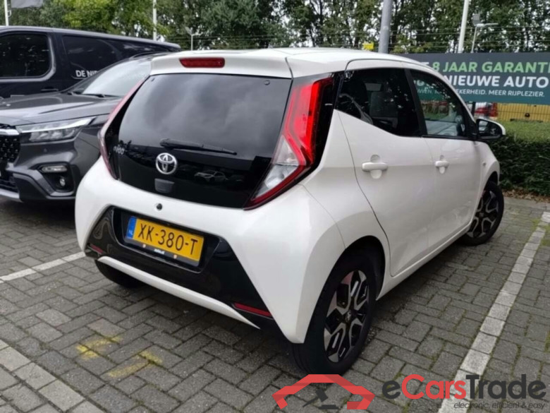 TOYOTA Aygo 1.0 VVT-i x-clusiv #4