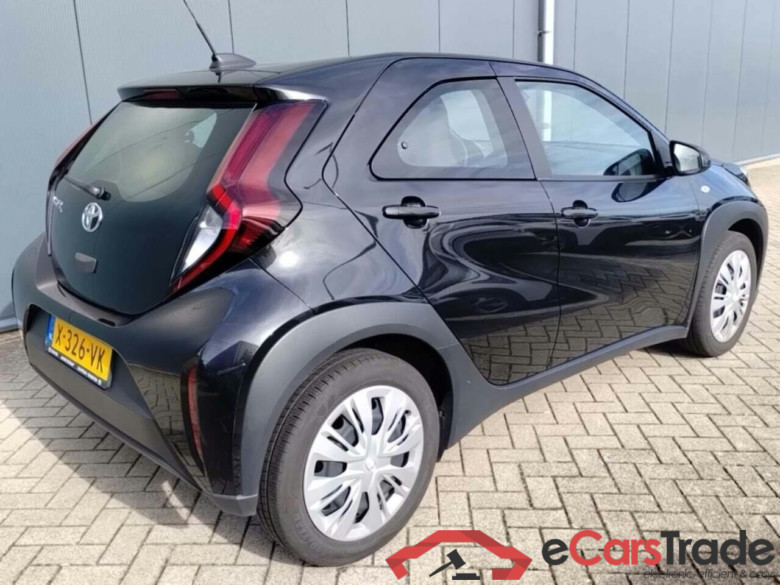 TOYOTA Aygo X 1.0 VVT-i S-CVT Play #4