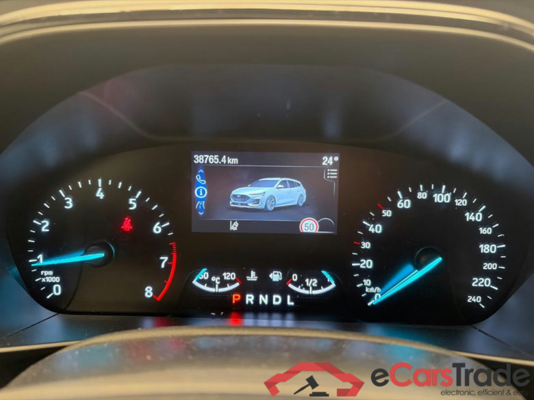 FORD Focus wagon 1.0 EBH ST Line #6