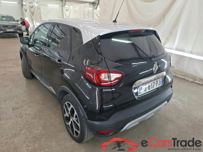 RENAULT Captur / 2017 / 5P / Crossover Intens TCe 150 FAP #2