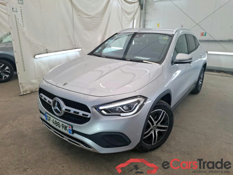 MERCEDES-BENZ GLA / 2020 / 5P / SUV 2.0 GLA 200 D BUSINESS LINE DCT