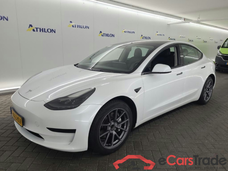 Tesla Model 3 Standard Range Plus RWD 4D 225kW