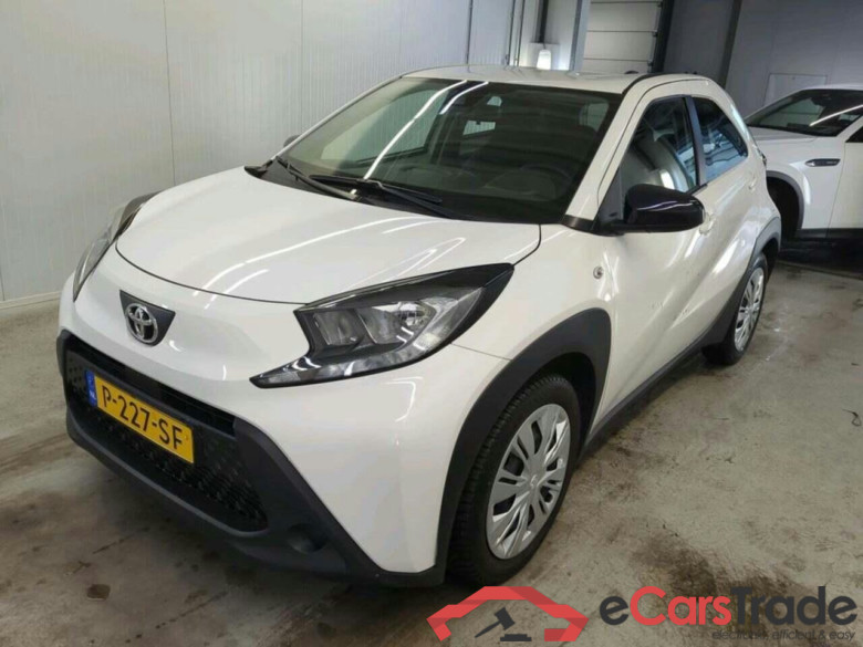 TOYOTA Aygo X 1.0 VVT-i MT Play #1