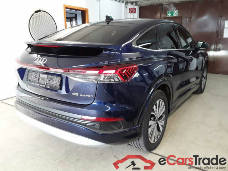 Audi Q4 e-tron Sportback  #4