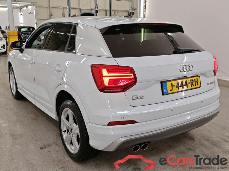 Audi Q2 35 TFSI S tronic S edition 5d #4