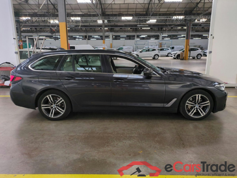 BMW Série 5 Touring / 2020 / 5P / Break 530e xDrive 292ch Busi Design BVA8 #5