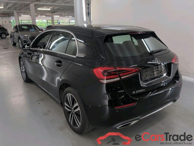 MERCEDES-BENZ CLASS A (W177) A 250 e PHEV Business Solution #3