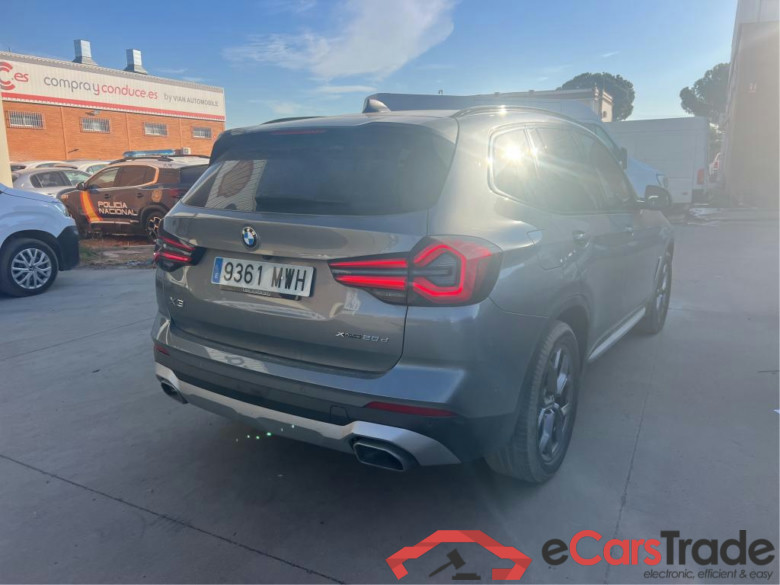 BMW X3 / 2021 / 5P / todoterreno xDrive20d xLine (AC7) #2