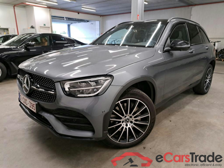 MERCEDES - MER GLC 300 de 4MATIC 306PK DCT AMG Line & Night Pack & Premium Plus With Heated Seats & Keyless & Parking 360 Camera & 20 Inch Alloy * HYBRID * #1