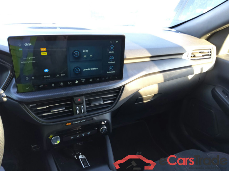 FORD Kuga 2.5 PHEV 243cv AutomÃ¡tico ST-LINE X (Panorama Roof + Winterpack) #6