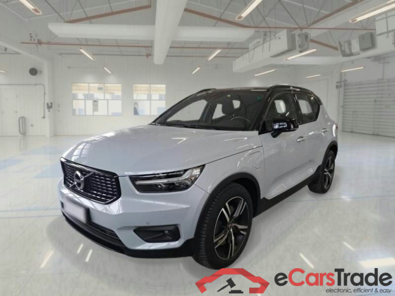 Volvo XC40 1.5 T5 Plug-In Hybrid R-Design Aut. Pano LED Virtual Navi Sport-Leather-Alcantara KeylessGo Klima PDC ...