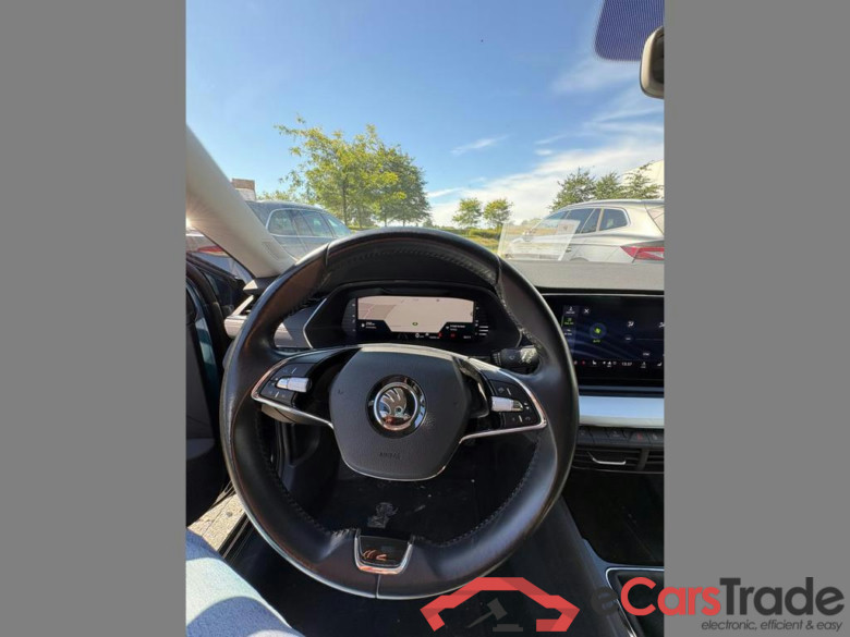SKODA Octavia Combi Dsl SW 2.0 TDi SCR Ambition #6