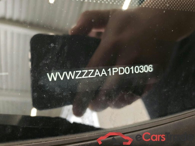 VOLKSWAGEN up! 48 kW #2