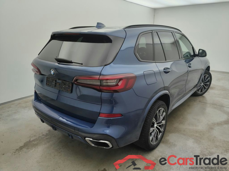 BMW X5 DIESEL - 2018 3.0 dAS 286 xDrive30 MHD AdBlue 5d 7PL.  //M-Sportkit (total options: 19,258 Ex.Vat) #2