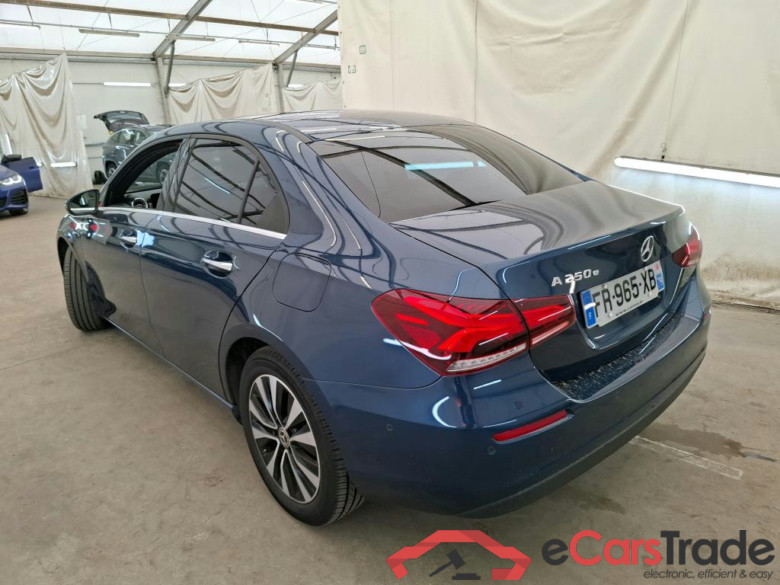 MERCEDES-BENZ Classe A Berline / 2018 / 4P / Berline A 250 e Business Line 8G-DCT #5