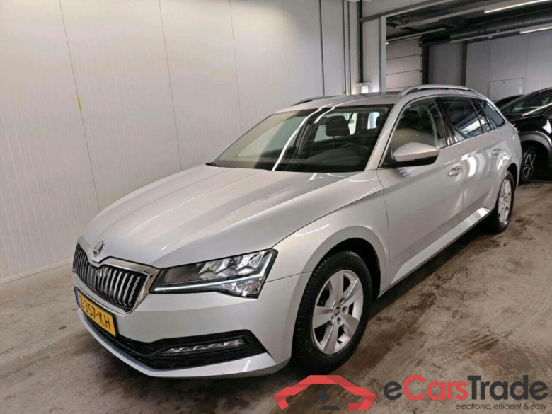 SKODA Superb Combi 1.5 TSI Business Ed.