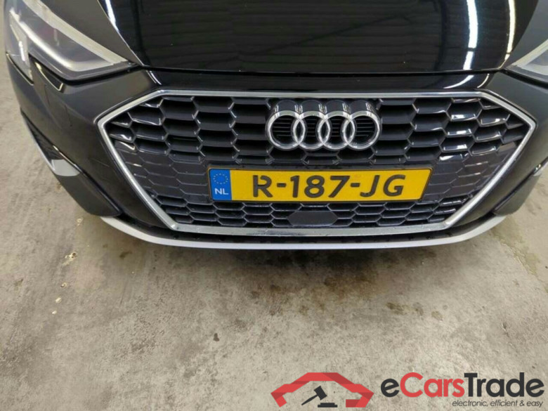 AUDI A3 Sportback 35 TFSI Adv edition #4