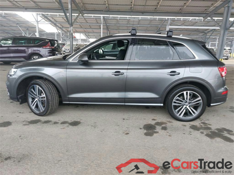 Q5 / 2018 / 5P / SUV 55 TFSI e 367 QTT S TRONIC 7 S LINE #3