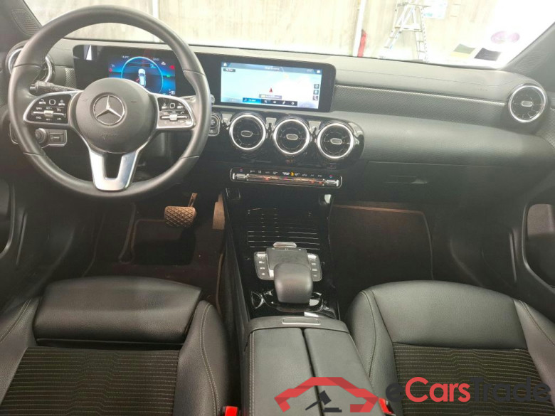 MERCEDES-BENZ CLA Shooting Brake / 2019 / 5P / Break CLA 200 Business Line BA7 #5